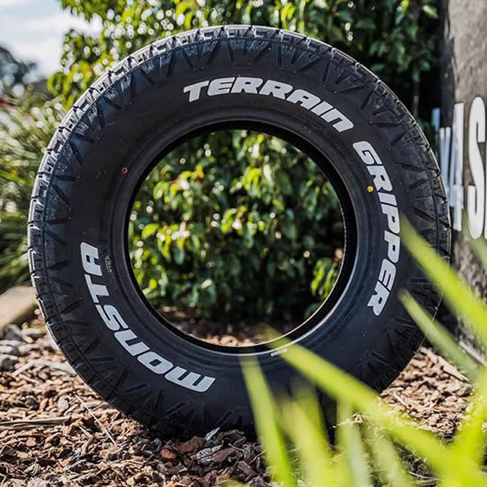 MONSTA TERRAIN GRIPPER(モンスタ テレーングリッパー) 225/55R18 102H 1本価格 法人、ショップは送料無料の画像