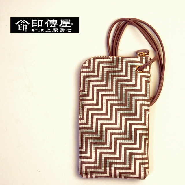 印傳屋（INDEN-YA） 印伝スマホポシェット ショルダーバッグ 