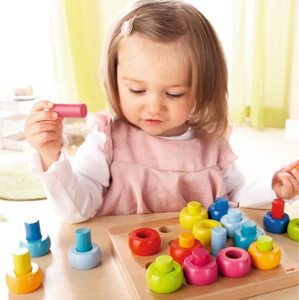 ハバ　HABA 木のおもちゃ　ジャンボペグ立て 楽天市場】HABA ハバ 木のおもちゃ ドイツ製 カラーリングのペグ