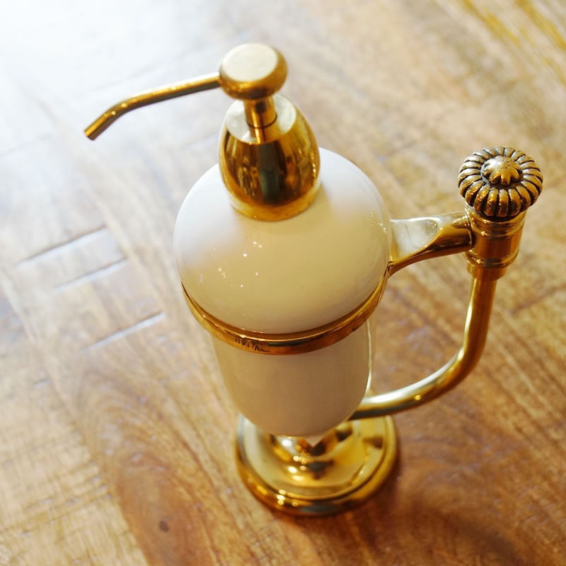 古い イタリア製 真鍮/陶器製 ソープディッシュ&タンブラー