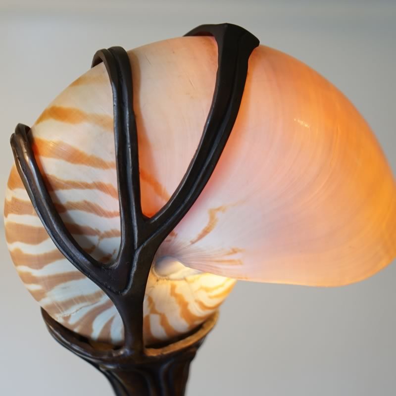 ヴィンテージ ブロンズ像のテーブルランプ オウムガイ 1灯 : 輸入家具