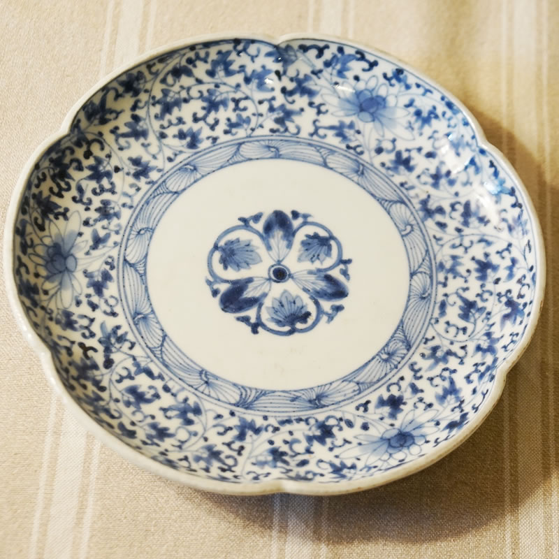 和食器 伊万里焼 古伊万里 染付 花草文 皿 八客 時代箱付 C 7626 ヴィンテージ 古伊万里 19cm 丸皿 花唐草文 送料無料 和風
