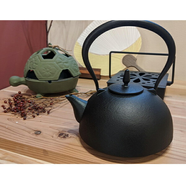 南部鉄 鉄瓶 華(はる) 1.2L直火・IH対応 南部鉄器 おしゃれ 鉄分補給