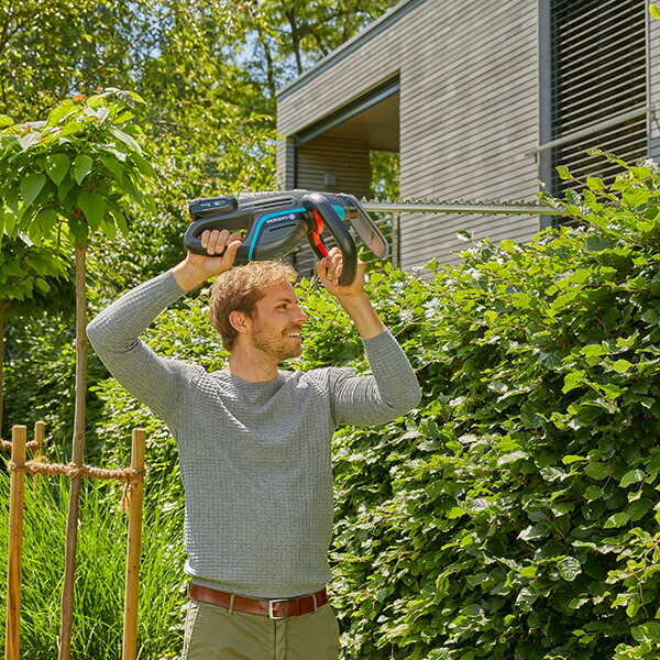 GARDENA ヘッジトリマー 刃渡り600mm ComfCut 充電式 14731-56 POWER