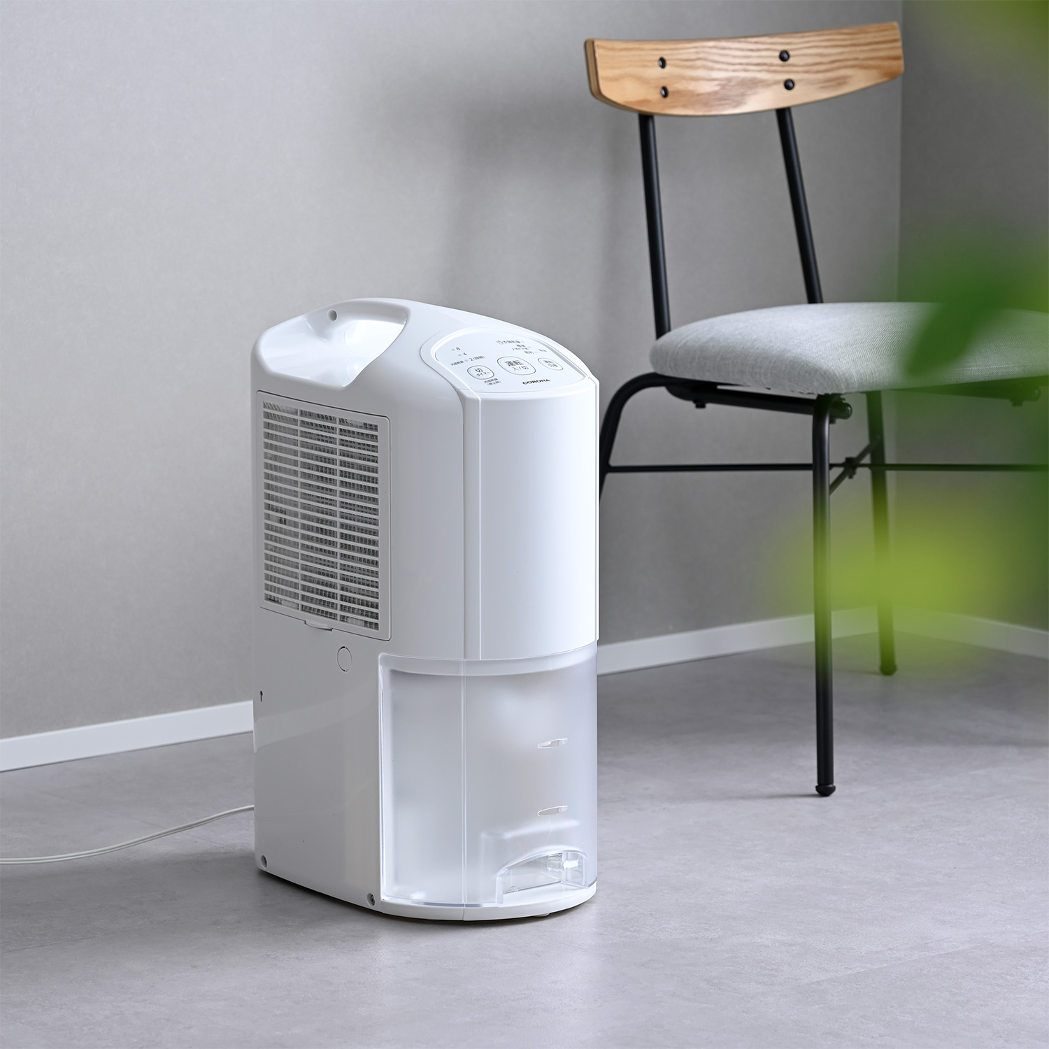 （アベ）コロナ 除湿機 衣類乾燥 CD-P63A 2018年製 Amazon | CORONA(コロナ) 衣類乾燥除湿機 除湿量6.3L(木造7畳・鉄筋14