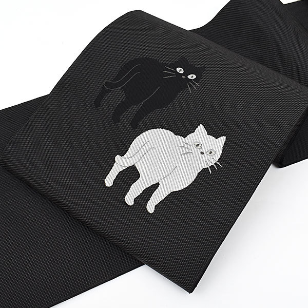 別注 博多織 老舗 協和織 謹製 白黒猫 金印 八寸 名古屋帯 おびやオリジナル