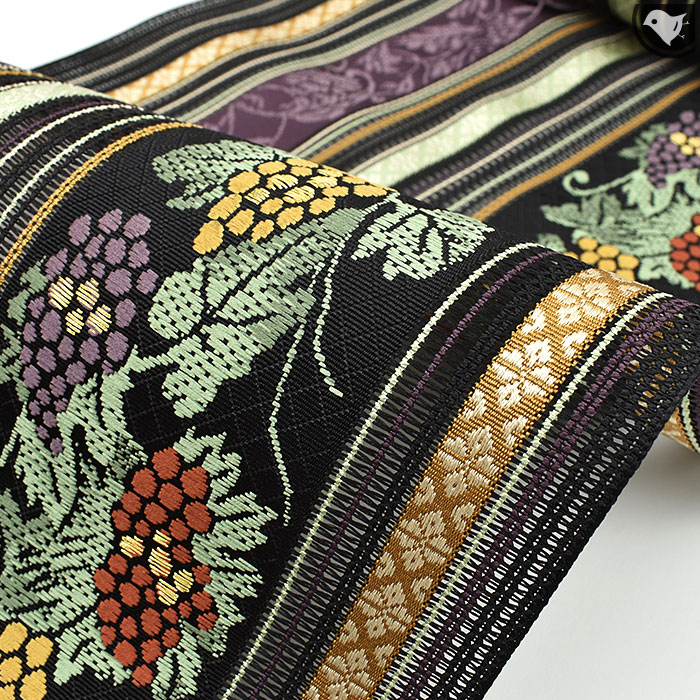 新品 夏物 博多帯 羅織 八寸名古屋帯 内閣総理大臣賞 葡萄唐草柄白地 仕立代込 単衣/夏)博多帯 筑前織物 羅組間道 内閣総理大臣賞 八寸 名古屋