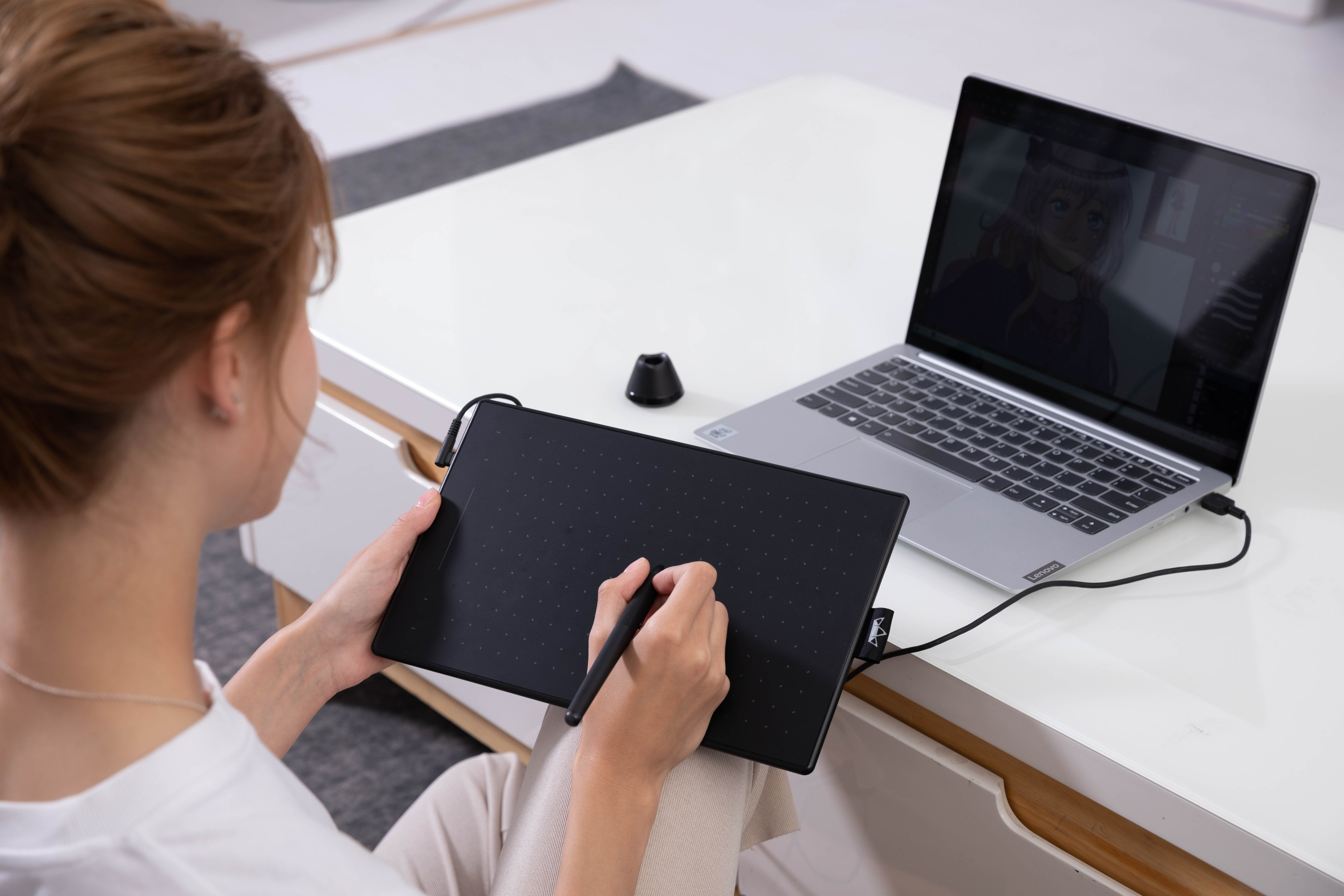 ペンタブレット本体 レビュー】最高級の白いペンタブを使った感想【Xencelabs