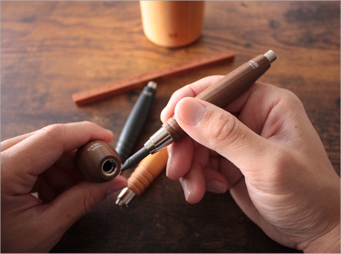 e+m イープラスエム Melange メランジェ ブラックオーク Q Amazon.co.jp: e+m イープラスエム シャープペン 0.7mm Melange