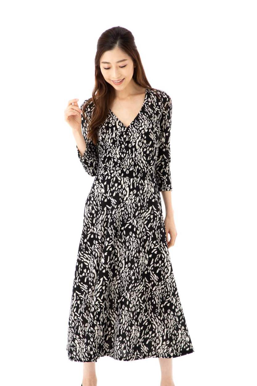 高級ブランド 七分袖 T3サイズ T2 T1 エジェリ Egerie ワンピース ミドル丈ワンピース 大人 レディース Vネック 総柄 ワンピース カラー ブラック