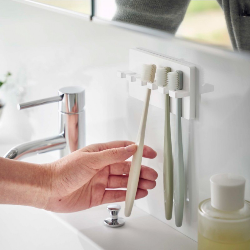 Toski 電動歯ブラシホルダー ホワイト　歯ブラシ立て　壁掛け スタンド 新品 Amazon｜Toski 歯ブラシスタンド マグネット 壁掛け ステンレス製 防錆