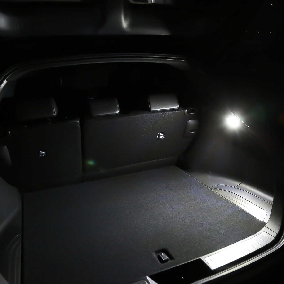 トヨタ（TOYOTA） トヨタ用 LEDラゲッジランプA 300系ランドクルーザー