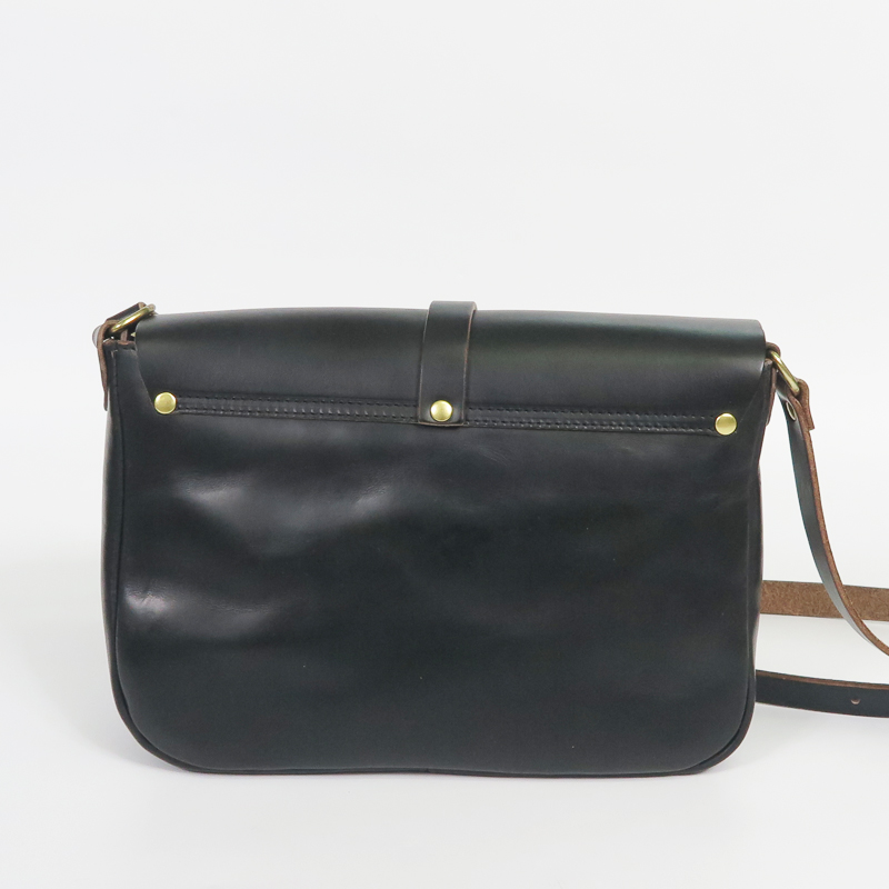 ART BROWN（アートブラウン） ホーウィン社 クロムエクセル ポストマン