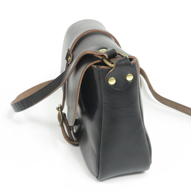 ART BROWN（アートブラウン） ホーウィン社 クロムエクセル ポストマン