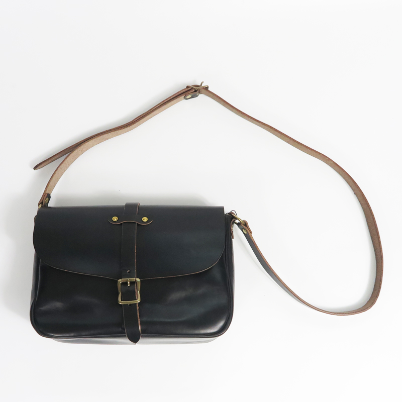 ART BROWN（アートブラウン） ホーウィン社 クロムエクセル ポストマン