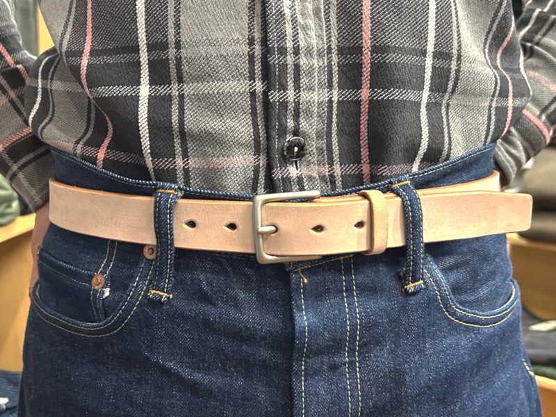 桃太郎ジーンズ（MOMOTARO JEANS） 'BUFFED'レザーベルト MOMOTARO