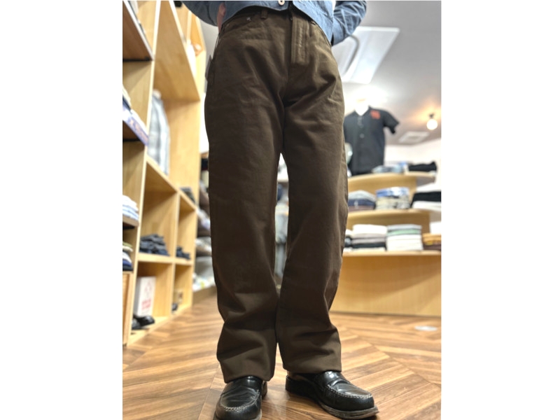 桃太郎ジーンズ（MOMOTARO JEANS） 'MOSS'#100ストレート5ポケット