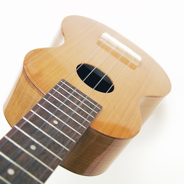 Famous フェイマス 国産ウクレレ FS-11G ソプラノ クリップチューナー
