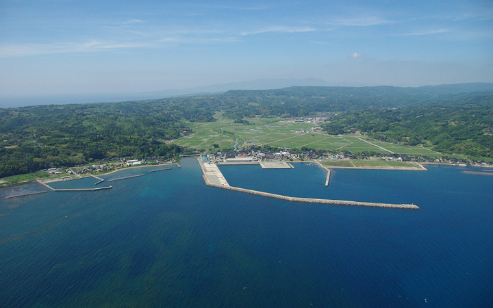 佐渡 羽茂港