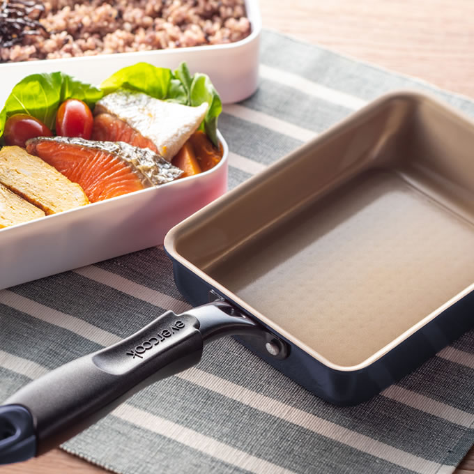フライパン 26cm evercook エバークック ガス火専用 軽量 フライパン 26cm ネイビー EGFP26NV ドウシシャ PFOA不使用 関連画像2