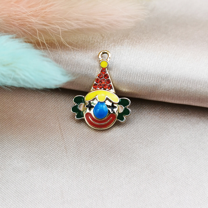 ピアス&チャーム2点 ピエロ 顔 イニシャル チャーム パーツ 金具 ピアス