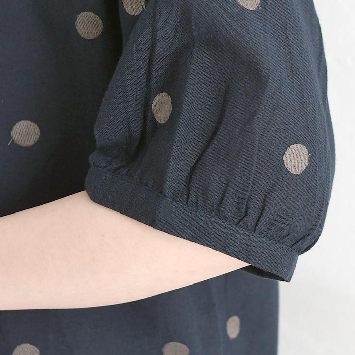ブラウス 綿麻 ドット刺繍 パフスリーブ レディース 春 夏 30代 40代