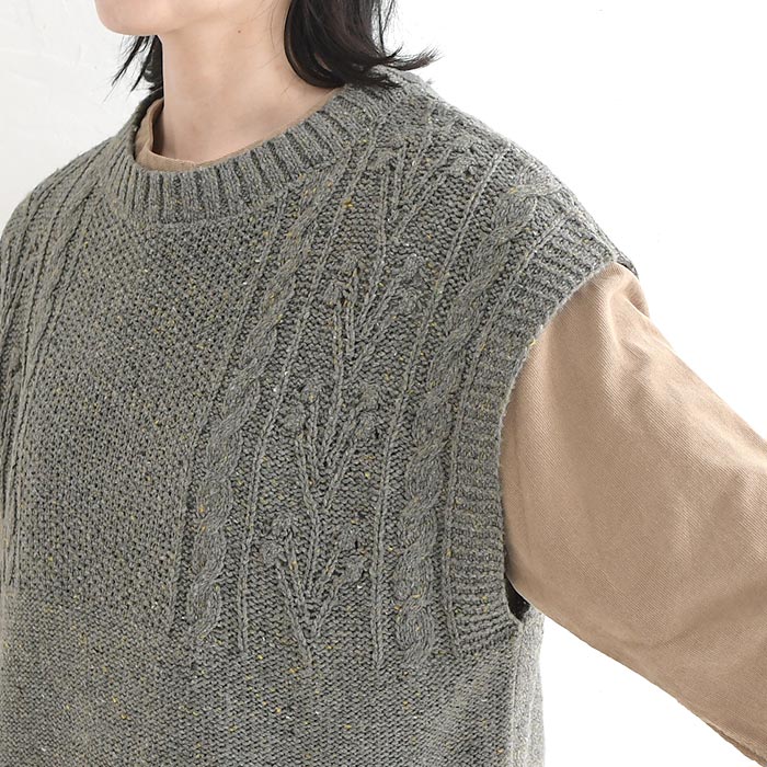 ニットべスト ケーブル編み  秋冬 冬26AW1009, |  | 17