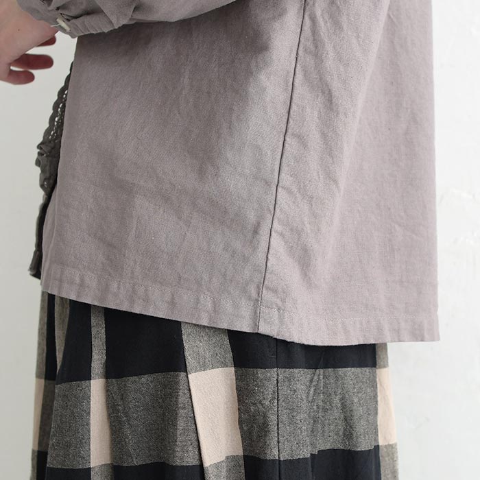 20％OFF セール！ 返品交換不可 メール便可 フリルブラウス 長袖 レディース tukuroi by SUN VALLEY コットンリネン 綿麻  25AW1120, q0109, q2, | SUN VALLEY | 22