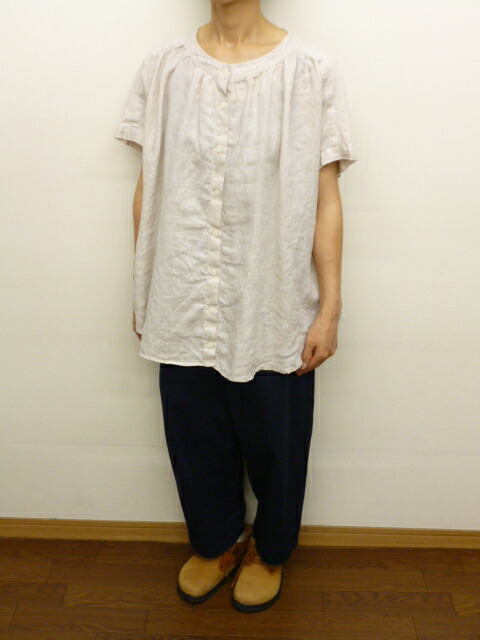 SUNVALLEY サンバレー フレンチ リネン 麻 ギャザー シャツ 日本製品染め SK5025220 sunvalley 服 大人の ナチュラル ゆったり きれいめ ブラウス sk5025220-104.jpg