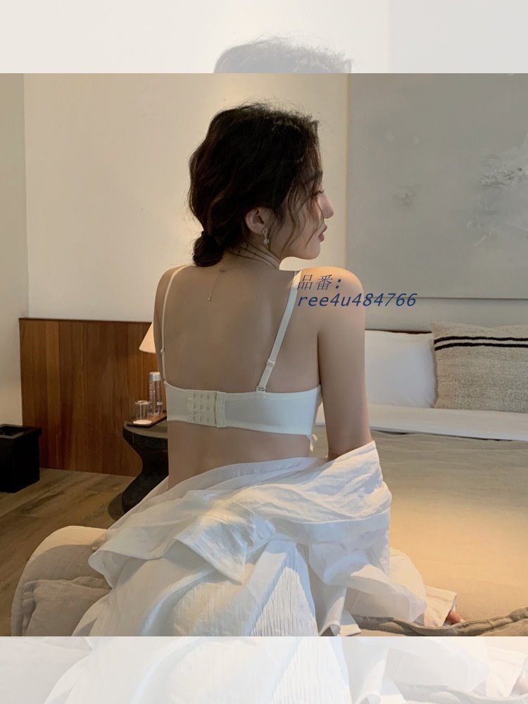 ハーフカップ 下着 女性 貧乳 寄せ集め 純粋なおっぱい見せたい ハーフカップ 下着 女性 貧乳 寄せ集め 純粋なおっぱい見せたい
