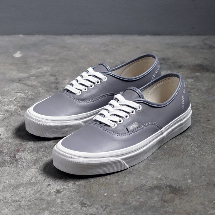 VANS ヴァンズ / Anaheim Factory Authentic 44 DX - V.LEA/FROST アナハイムファクトリー  オーセンティック グレーレザー VN0A5KX4AXE 国内正規取扱店 海外モ…