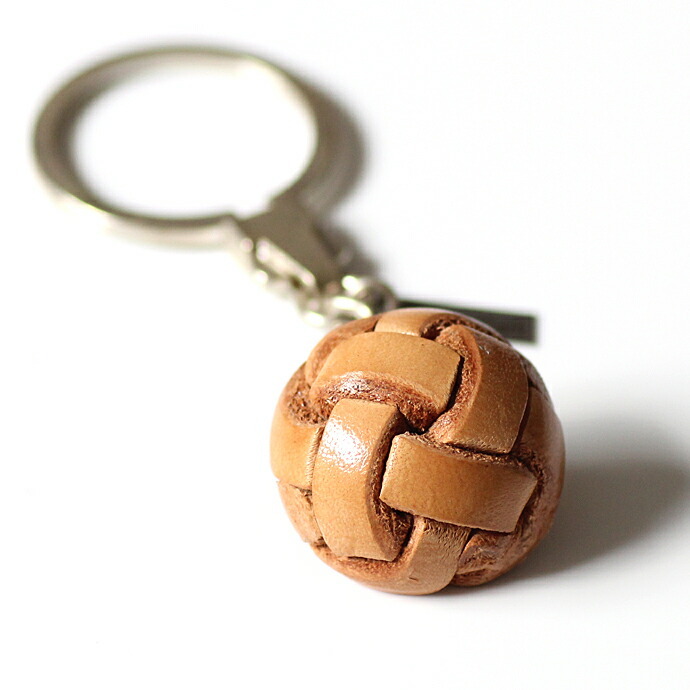 ina.seifart（イナ・セイファート） / lederknopf keyholder　ラウンドボタンキーホルダー - ベージュ ina.seifart（イナ・セイファート） / lederknopf keyholder ラウンド