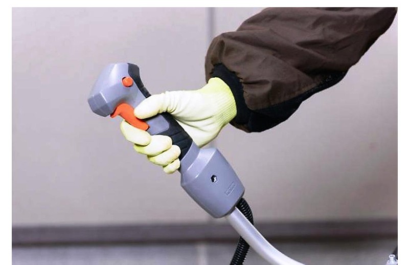 格安販売の 工進 18Ｖ 充電式刈払機 SBC-1825 バッテリ・充電器付 農業 ...