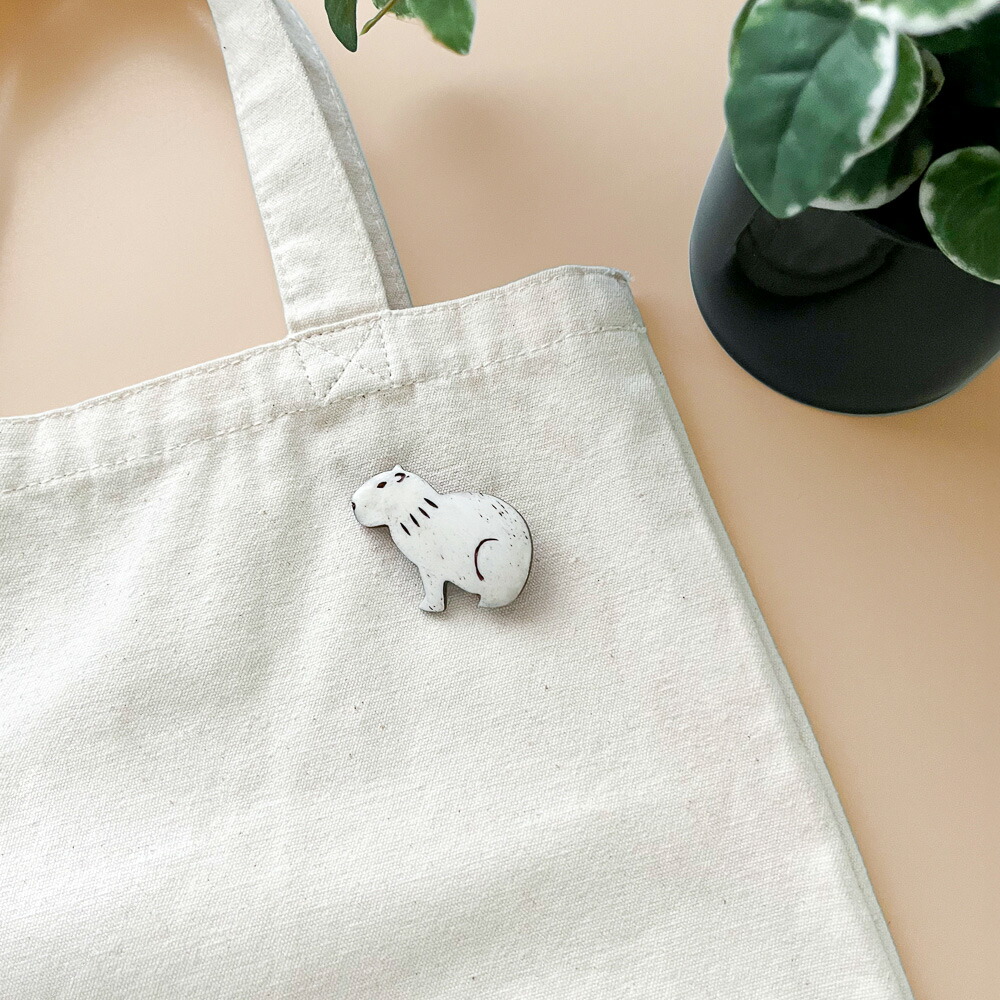 ボーンブローチ Capybara｜ BONE BROOCH バッジ バッチ アクセサリー