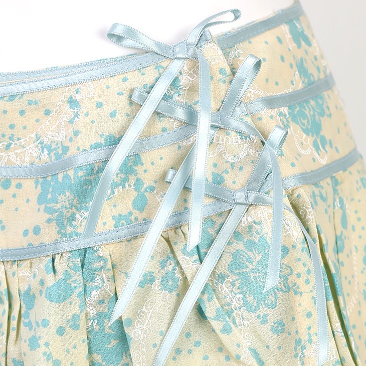 40%OFF イクコ IKUKO コットン 小花柄 サイトリボン付き
