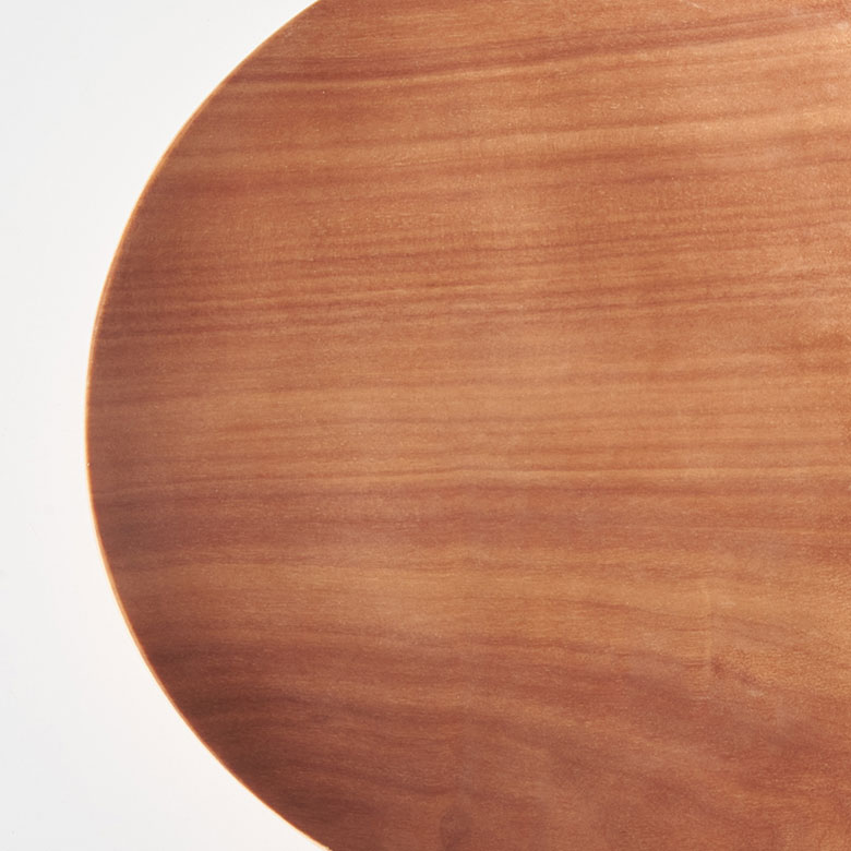 無垢材の美しいトレイ