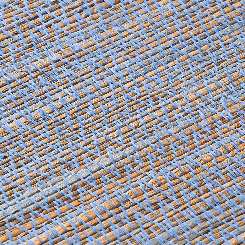 ナチュラルカラーのテーブルランナー