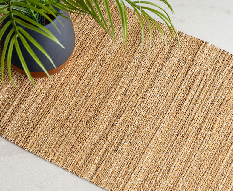 アジアンリゾートのな空間を作るテーブルクロス