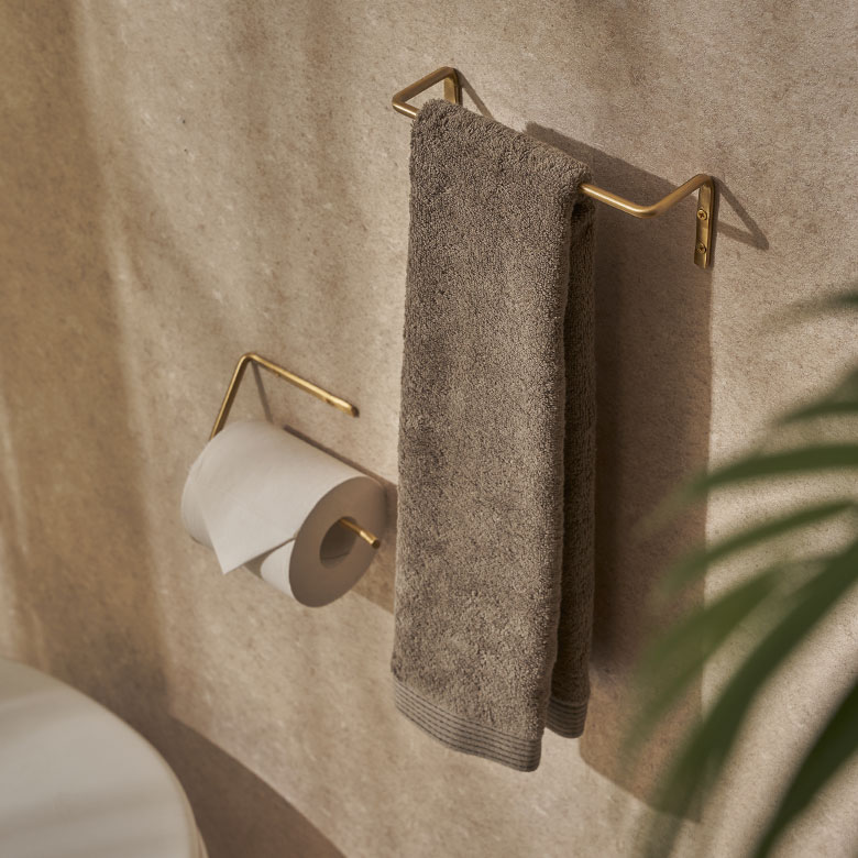 付属のネジで留めるだけなので、お手軽にDIY