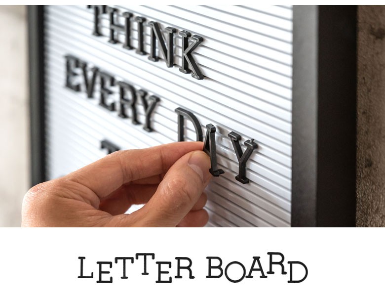 文字パーツを自由に組み合わせて。