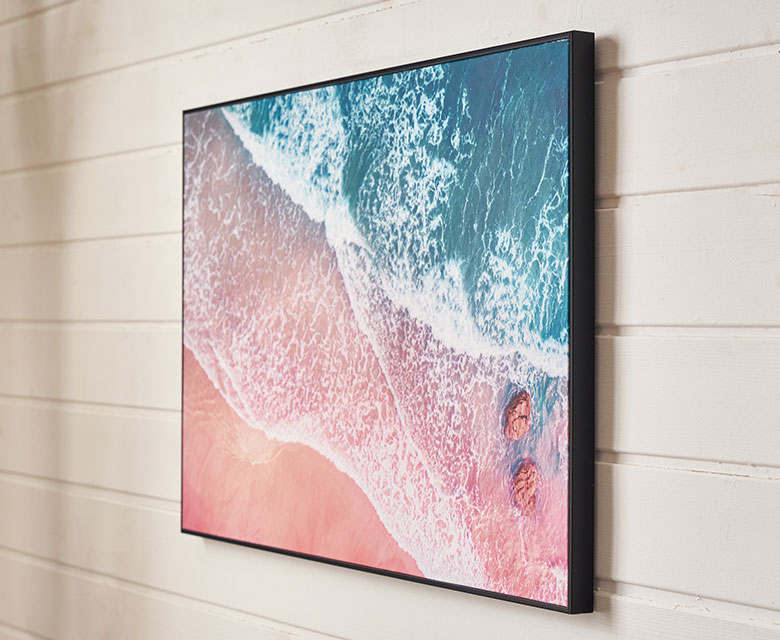 シンプルなデザインのポスター