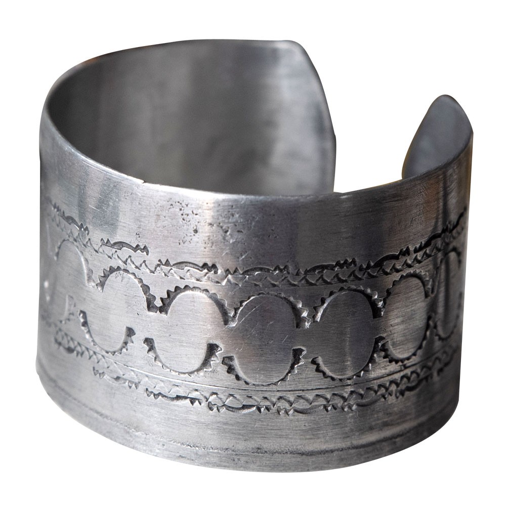 バングル レディース メンズ 太め シルバー アルミブレス ハンドメイド ブレスレット おしゃれ 腕輪 アクセ 貴金属 アフリカ雑貨 アフリカン 90055 | ブランド登録なし | 05