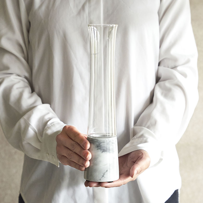 使いやすいサイズの花瓶