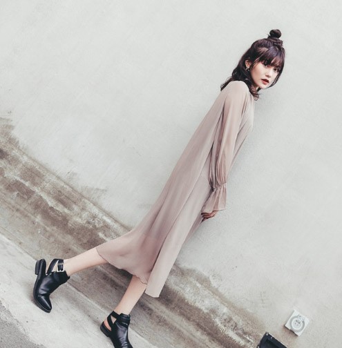 レディース　ゆったり　シフォン　ワンピース　長袖　膝下丈　ロング　無地　大人可愛い　カジュアル　オフィス　OL　デイリー　お出かけ　デート　ベージュ　送料無料