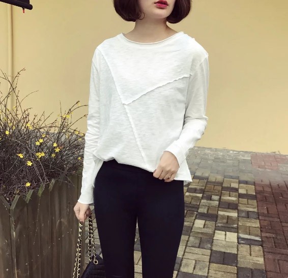 レディース　カットソー　無地　長袖　ロングTシャツ　ロンT　ラウンドネック　ベーシック　トップス　カジュアル　キュート　大人　可愛い　フェミニン　おしゃれ　お出かけ　デイリー　ブラック　ホワイト　フリーサイズ　ワンサイズ　送料無料