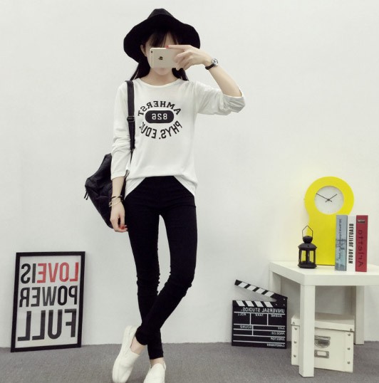 レディース　カットソー　プリント　長袖　ロングTシャツ　ロンT　ラウンドネック　ベーシック　トップス　カジュアル　キュート　大人　可愛い　フェミニン　おしゃれ　お出かけ　デイリー　グレー　ホワイト　ピンク　灰色　白　Ｍ　Ｌ　XL　XXL　大きいサイズ　送料無料