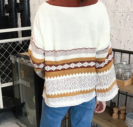 レディース　ニット　セーター　フレアスリーブ　ボーダー　長袖　ゆったり　トップス　カジュアル　キュート　大人　可愛い　フェミニン　おしゃれ　お出かけ　デイリー　ホワイト　ブラウン　白　茶色　フリーサイズ　ワンサイズ　送料無料