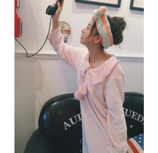 レディース　部屋着　ルームウェア　長袖　ワンピース　リボン　秋　冬　ゆったり　リラックス　ナイトウェア　パジャマ　寝間着　フェミニン　可愛い　キュート　ピンク　フリーサイズ　ワンサイズ　送料無料