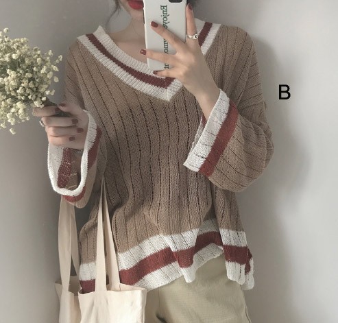 レディース　ニット　セーター　フレアスリーブ　Vネック　長袖　ゆったり　トップス　カジュアル　キュート　大人　可愛い　フェミニン　おしゃれ　お出かけ　デイリー　グレー　ブラウン　灰色　茶色　フリーサイズ　ワンサイズ　送料無料