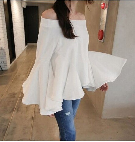 レディース　トップス　長袖　チュニック　オフショルダー　カットソー　Tシャツ　袖フレア　フラウンス　フリル　大きいサイズ　ゆったり　無地　大人カジュアル　おしゃれ　セクシー　デート　リゾート　買い物　ホワイト　ブラック　送料無料